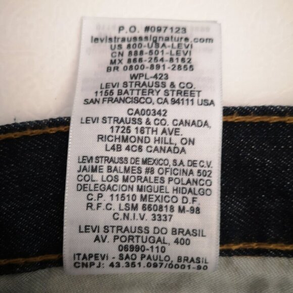 Signature by Levi Strauss Men's Size 40/30 Dark Wash Straight Leg Jeans - Picture 6 of 13